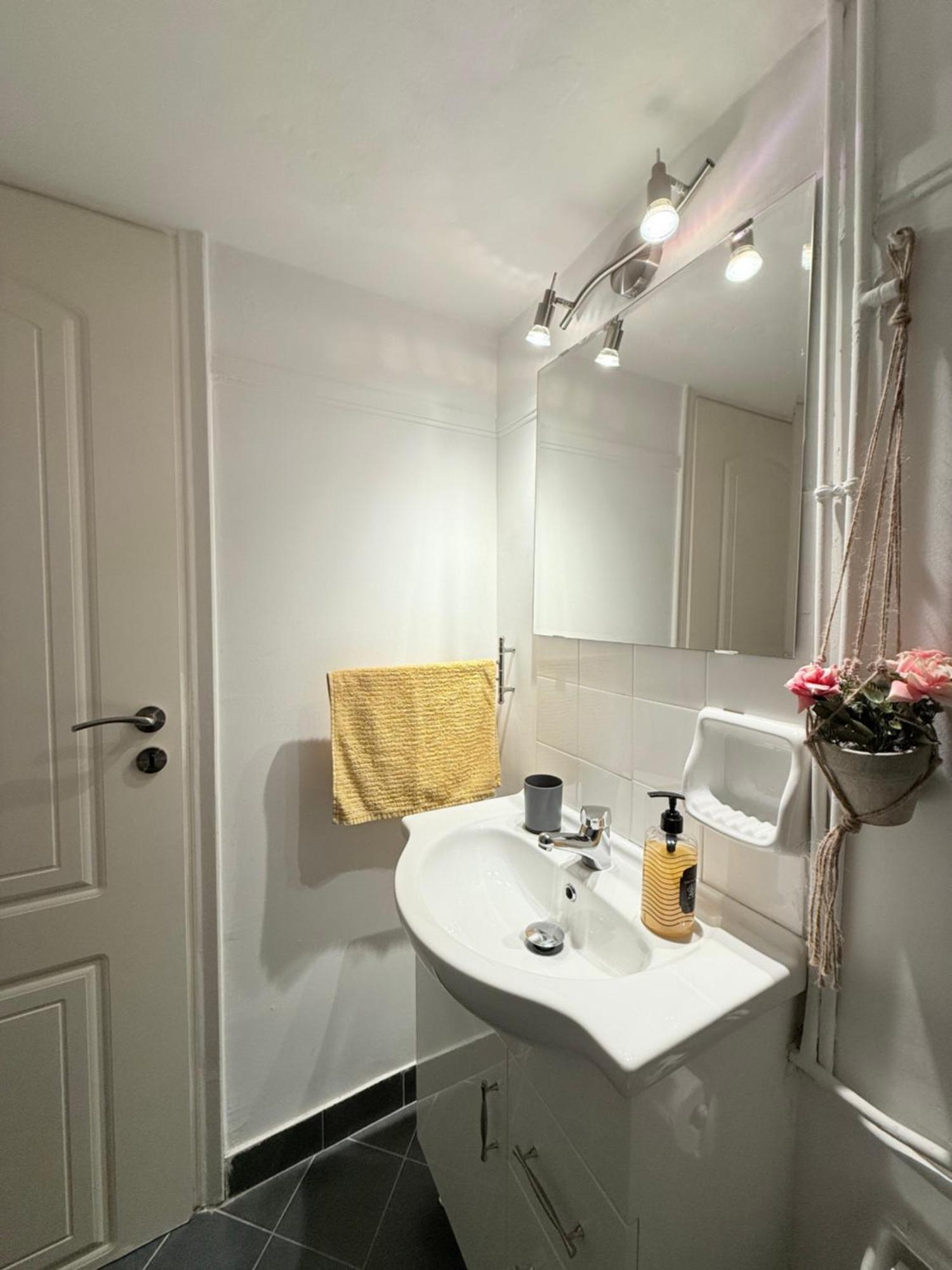 Vasia'S Cosy Apartment In Athens, "Pedion Tou Areos", Close To Center Εξωτερικό φωτογραφία